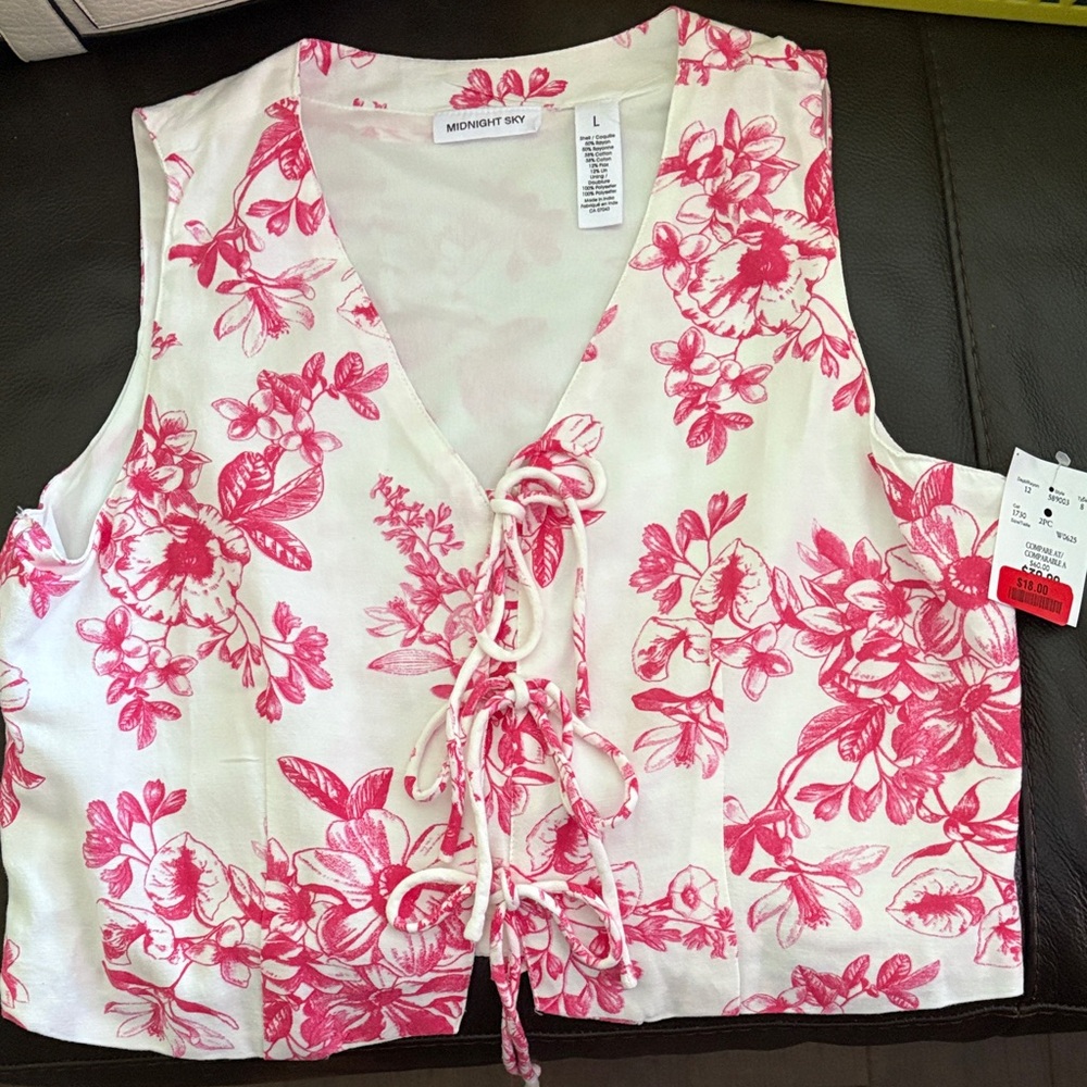Midnight Sky Women's Floral Lace-Up Sleeveless Vest - Pink and White
